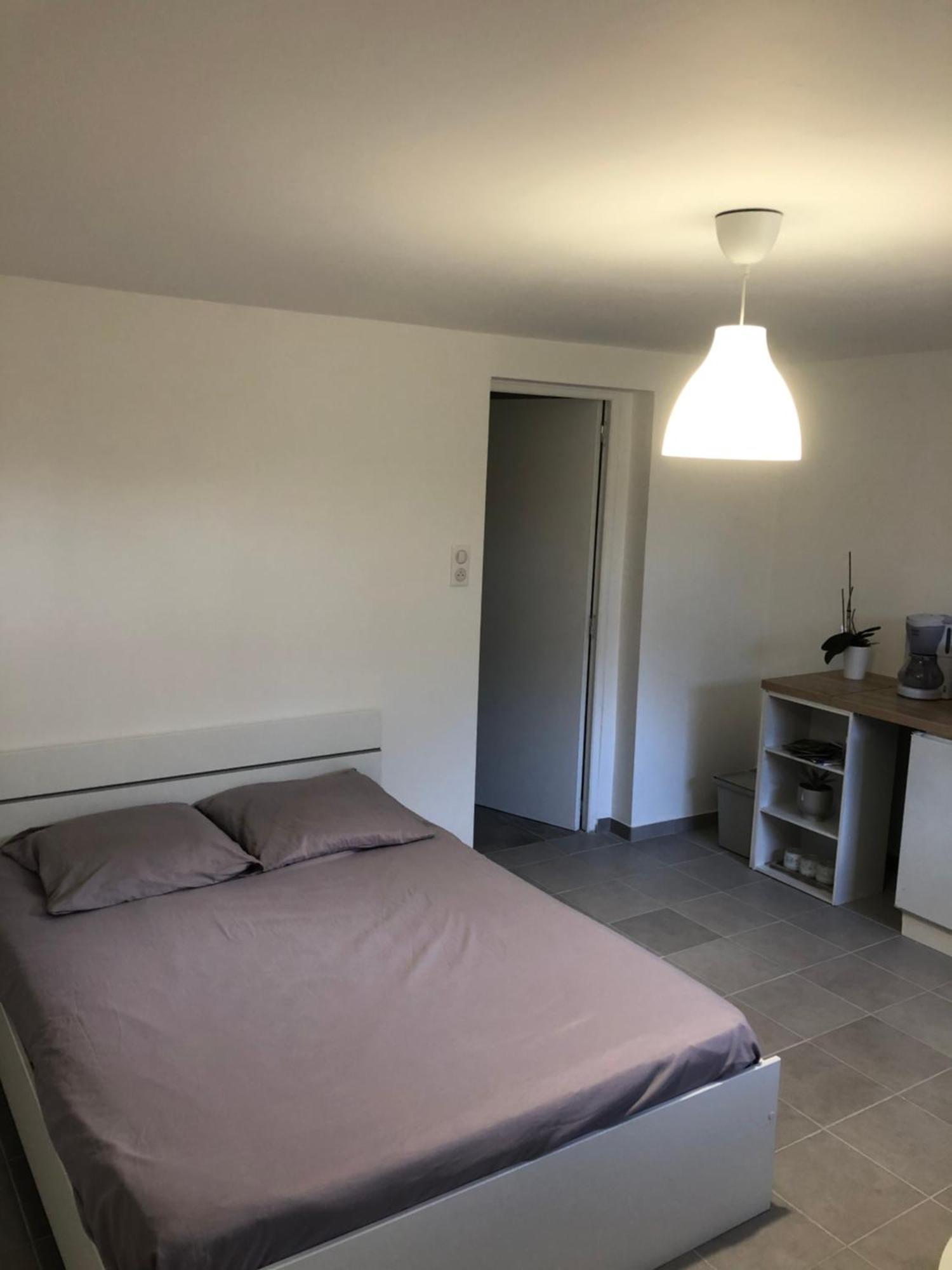 Chambre Avec Entree Independante A La Canourgue Bagian luar foto